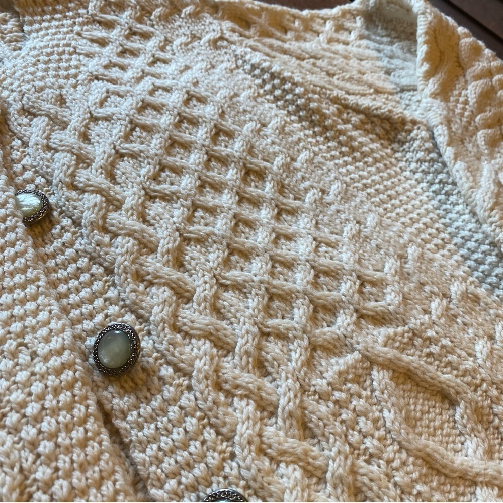 Aran Crafts Cream Merino Wool Cardigan Sweater With Pockets and Pearl Buttons - Picture 3 of 12